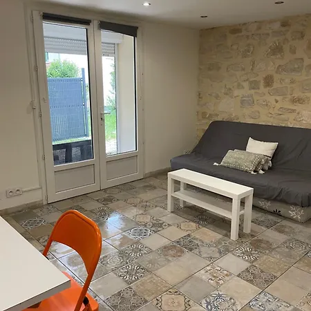 Au Calme Proche Centre شقة ليْ